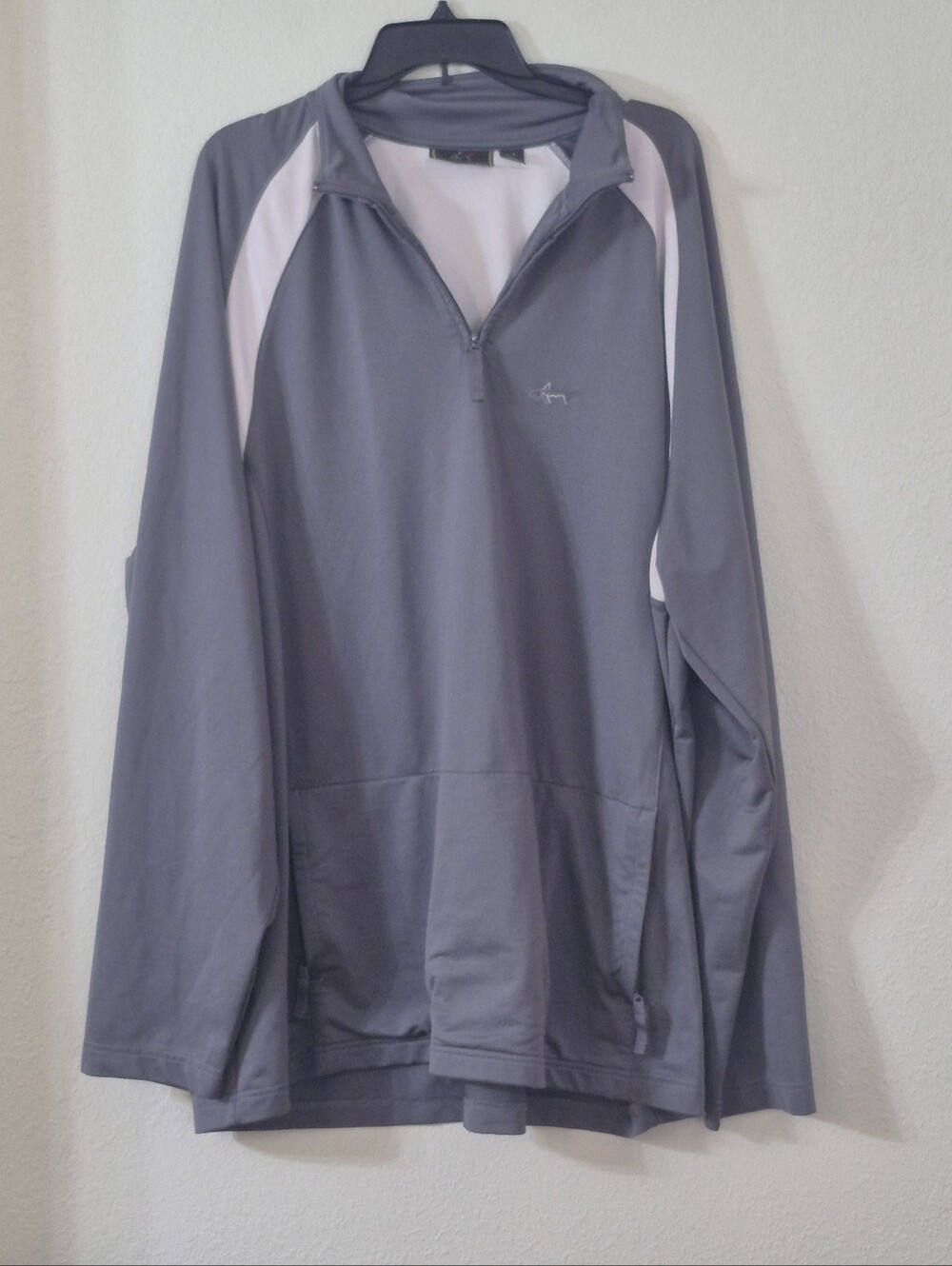 Greg Norman Collection Gray and White Quarter-Zip Pullover